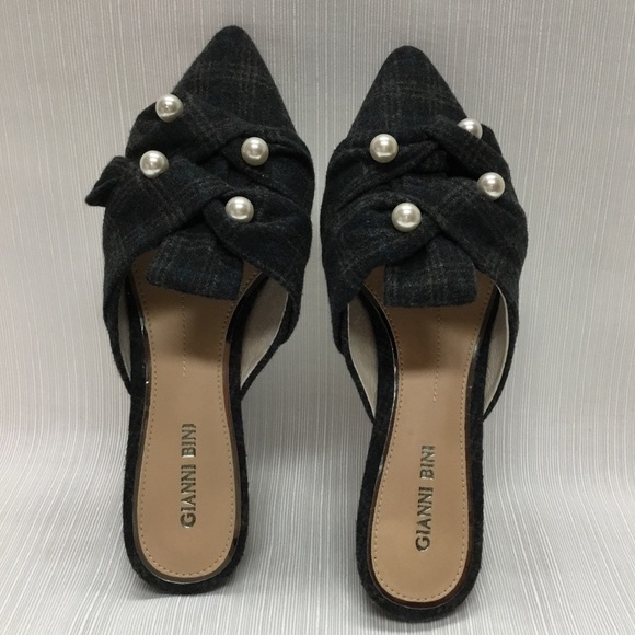 Gianni Bini Shoes - Giana Bini Exciting Flats with Pearls.